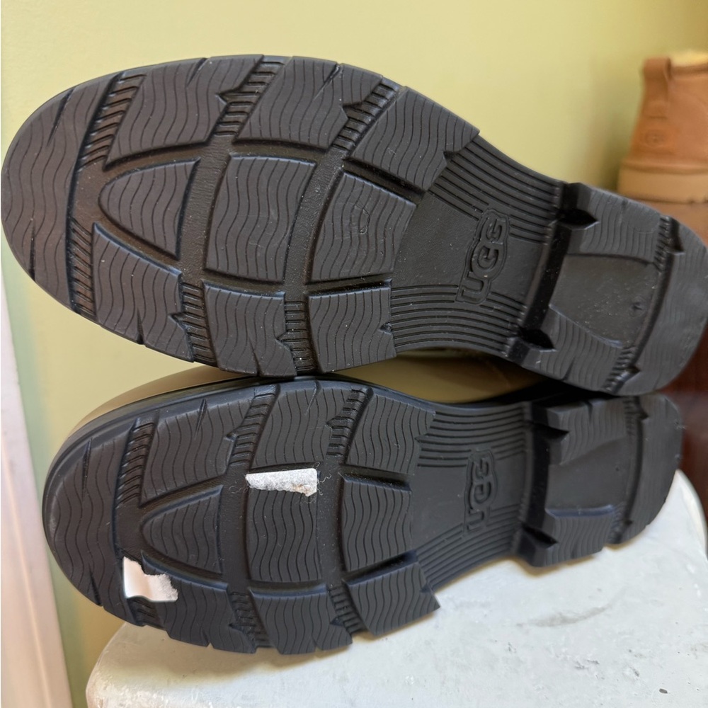 UGG Droplet waterproof rain boots in a taupe color. - Picture 6 of 7